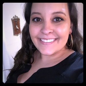 Meet your Posher, Steph